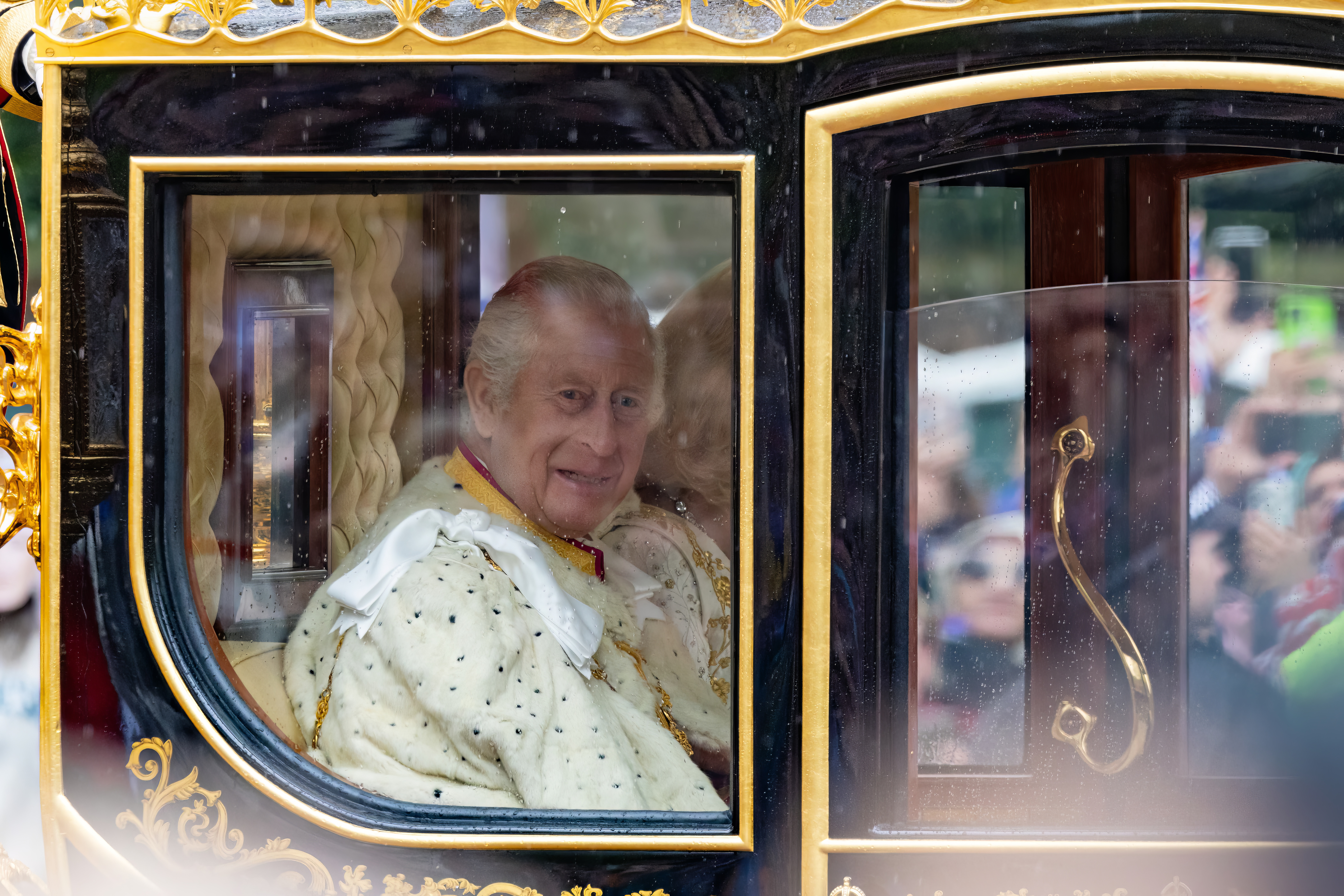 PIC BY GEOFF ROBINSON PHOTOGRAPHY. Picture dated May 6th show Kings Charles with Queen Camilla, after the Coronation as they return to Buckingham Palace.