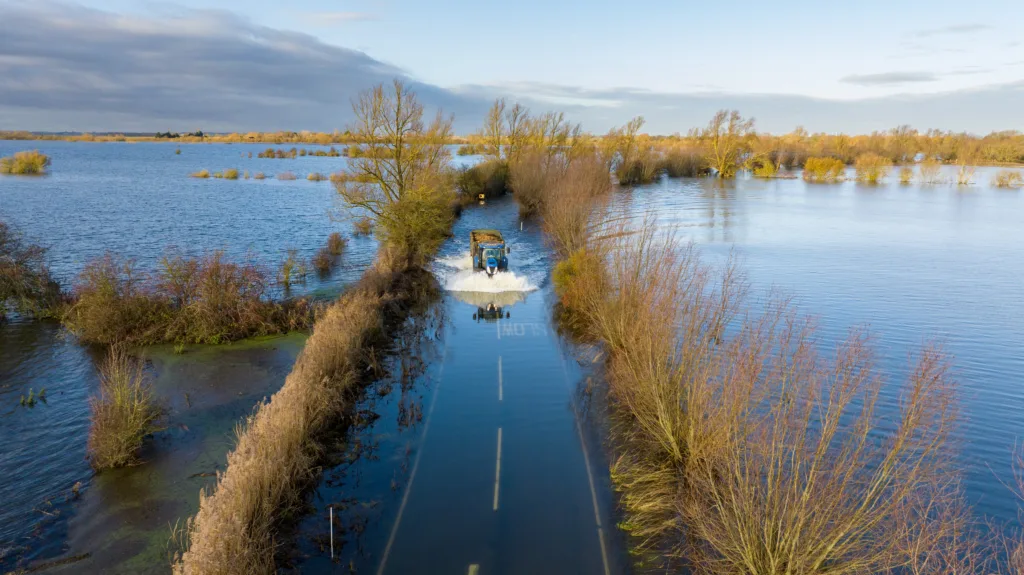 Flooded A1101 in Welney in this morning (Mon). Motorists urged to avoid.  PHOTO: Bav Media 