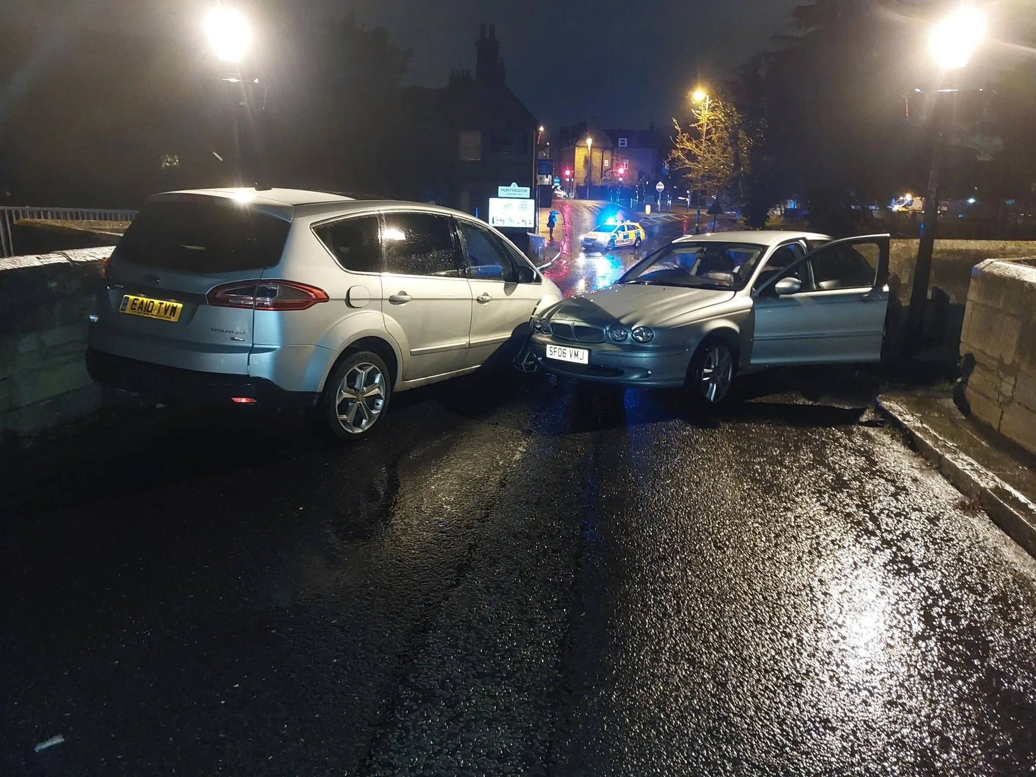 Scene that confronted police after crash on bridge between Huntingdon and Godmanchester