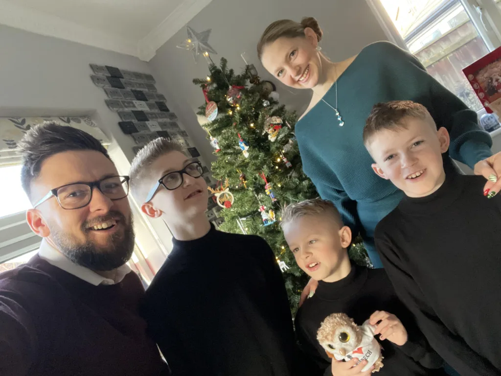 Ben and Sarah Dodkin, accompanied by their children Finley, Arthur, and Harrison, were among special guests invited to the Princess of Wales Christmas concert. The family’s efforts to raise awareness of Batten’s Disease prompted the VIP invite 