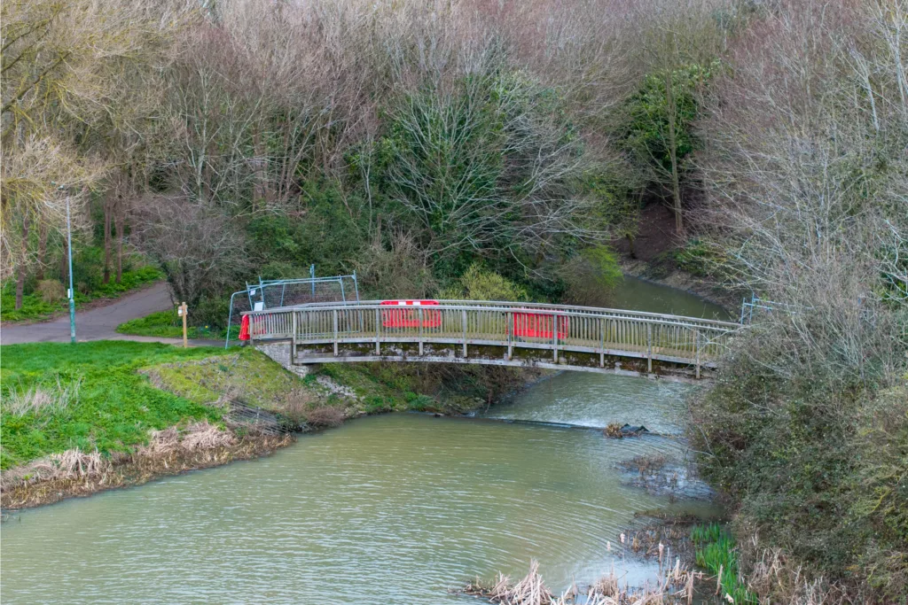 MP Paul Bristow has called for bridges at Cuckoos Hollow, Peterborough, to re-open despite warnings for public safety over their poor condition. 