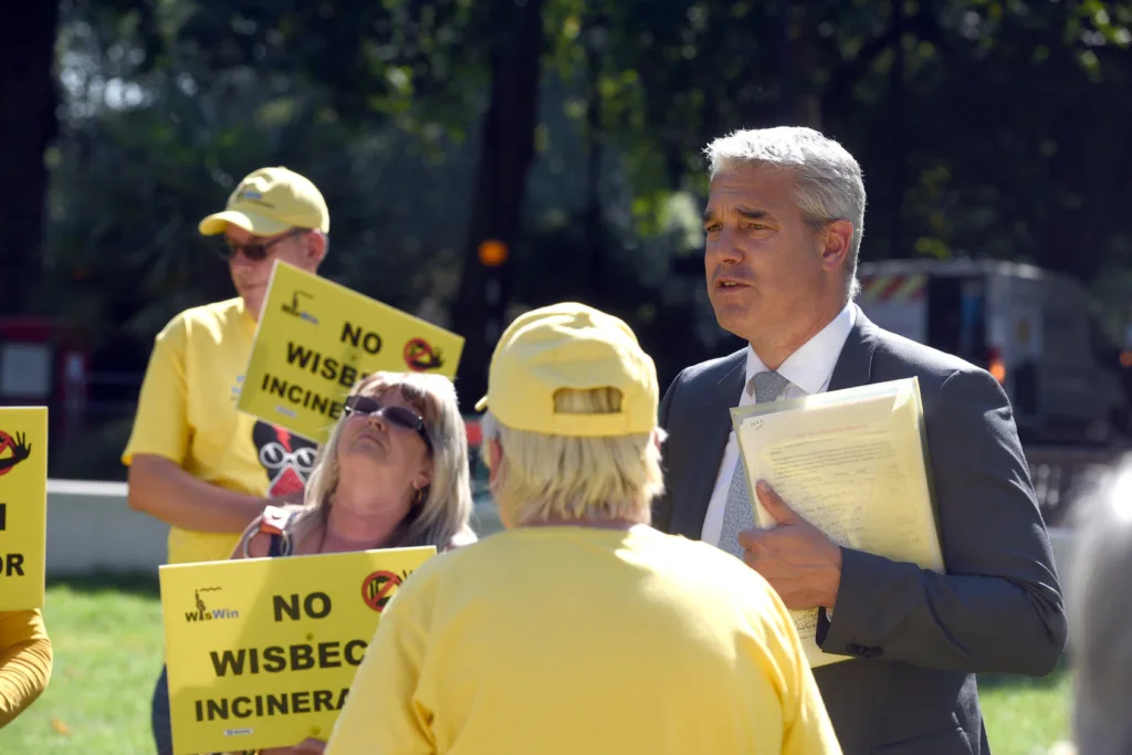 MP Steve Barclay hosting a WisWIN delegation to Parliament to re-iterate opposition from Wisbech to the mega incinerator