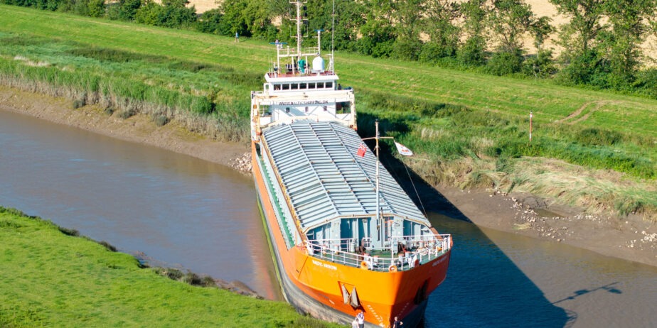 The Baltic Arrow grounded just outside Wisbech throughout Tuesday: an investigation is under way to find out what happened. PHOTO: Terry Harris